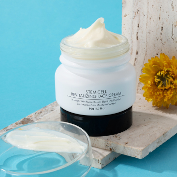 Customizable Face Reveal Elastic Moisturizer: Stem Cell Revitalizing Anti-Wrinkle Cream