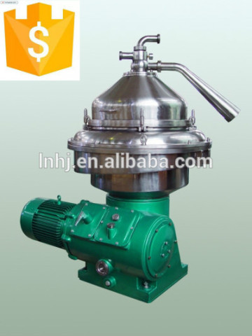 Continuous flow milk clarifier centrifuge type