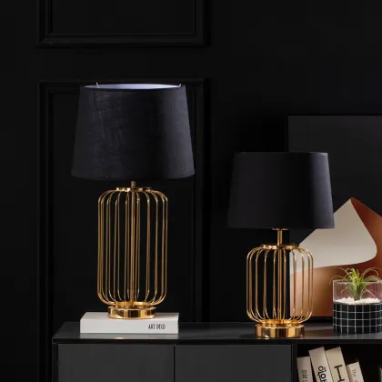 Manor Corridor Beside Decoration: Luxury Golden Iron Net Base Table Lamp for Study Desk