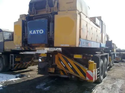 Used 160 Ton Kato Truck Crane
