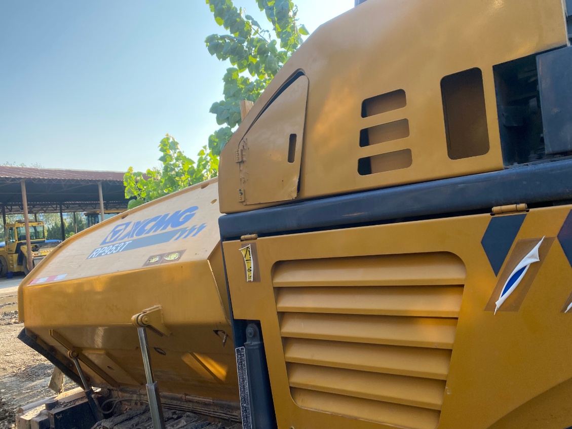 XCMG Used RP953T Paver