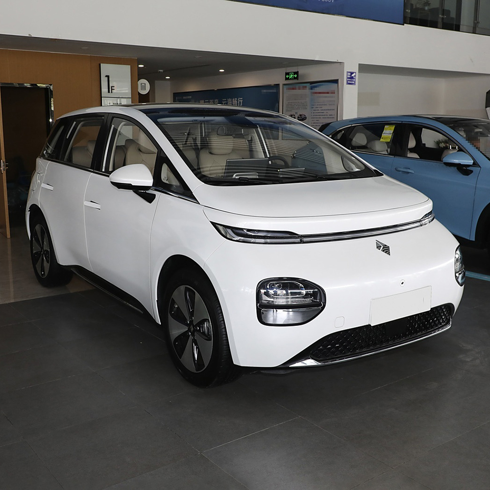 Pure electric car Baojun Yunduo