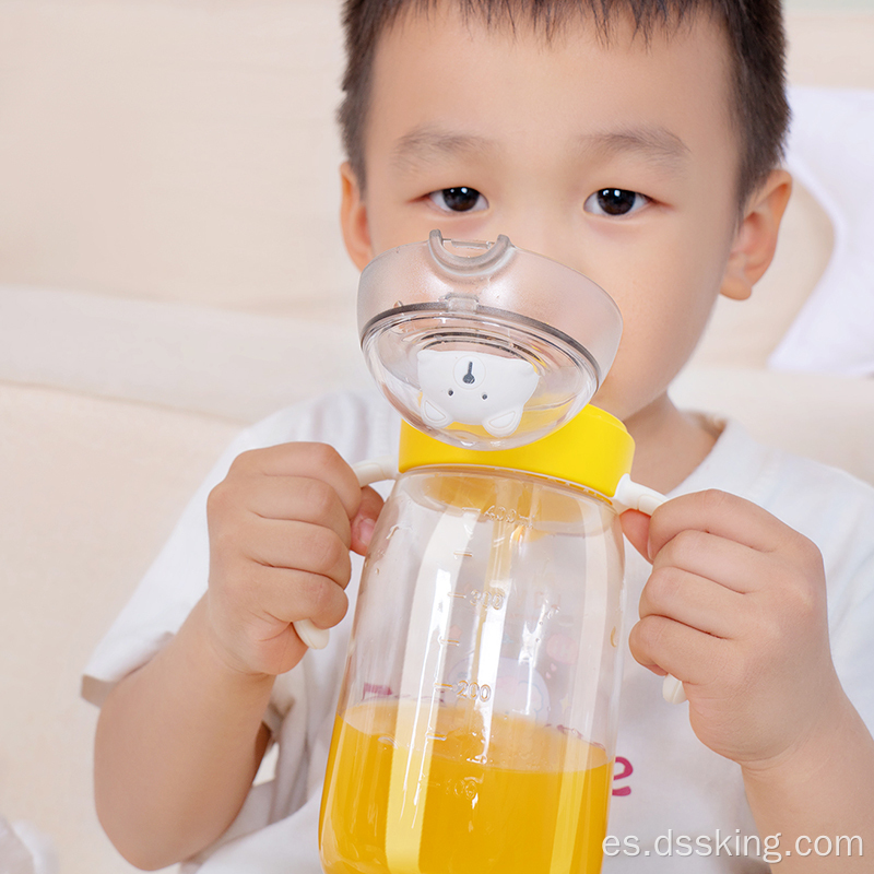 2022 Nuevo diseño Tritan plástico BPA Botella de agua gratis Sport Lindo oso para niños Deporte de botella segura