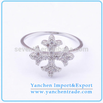 Latest Design Vogue Unique Adjustable CZ Diamond Brass White Gold Rings For Wedding / Engagement
