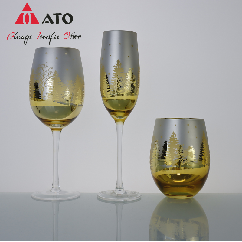 Conjunto de taças de gobleta de vinho tinto de Natal de ouro Ato