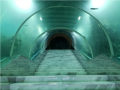 Duży ultra przezroczysty zakrzywiony tunel szklany