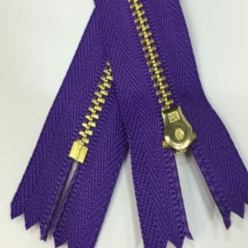 Promotional secure golden metal coat zippers