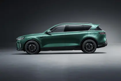 Voyah Electric SUV: High Endurance and Free Charging