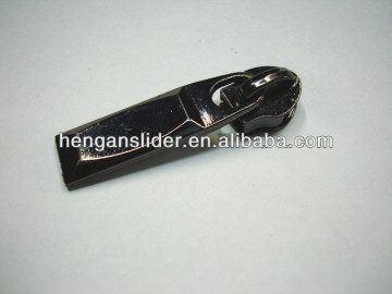 Slider for zipper