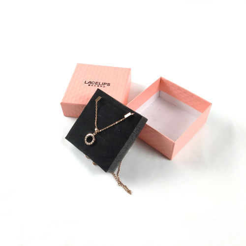 Kleine vierkante cadeau -kettingbox voor ketting sieraden