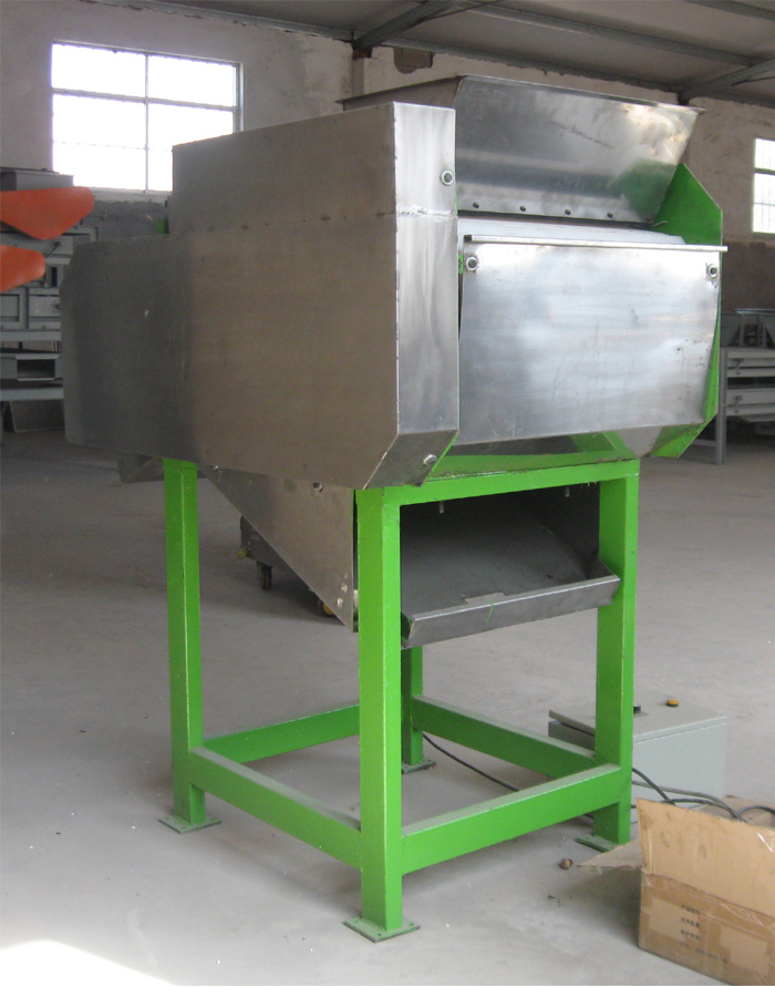 cashew shelling machine