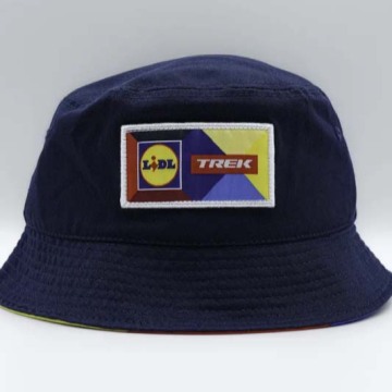 Custom Fashion Trucker Hut mit 3D gesticktem Patch und gewebten Labels Snapback Cap