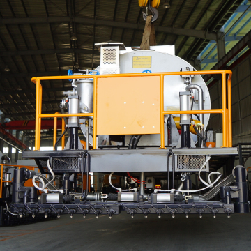 Truck Mounted Asphalt Distributor Tank Capacity 8000L Bitumen Pressure Distributor for Sale