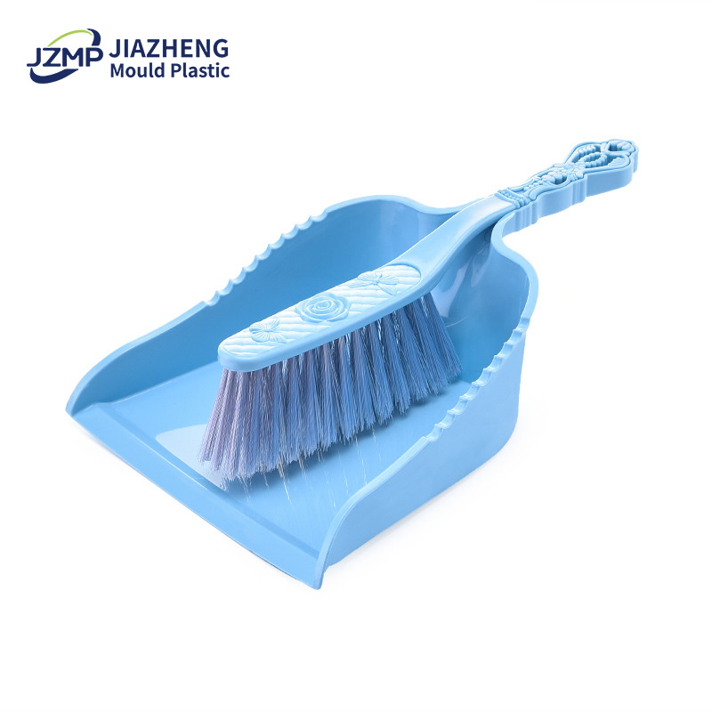 mini broom and dustpan