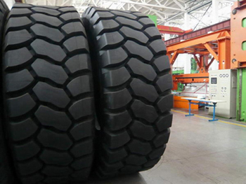 Giant OTR Tire 3300R51