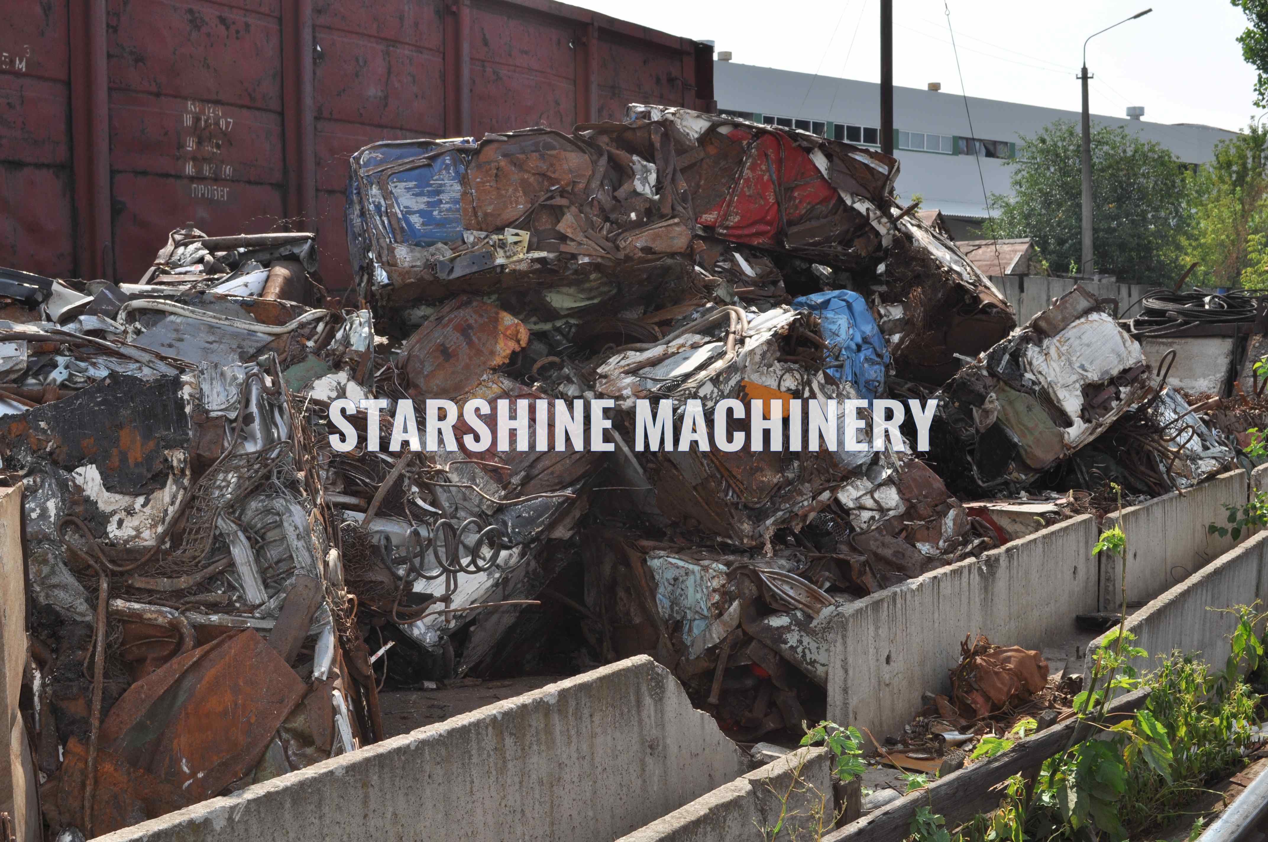 scrap baling machine