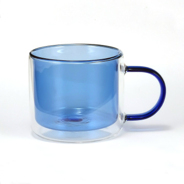 Venta de fábrica 275 ml de taza de café de vidrio con mango de color
