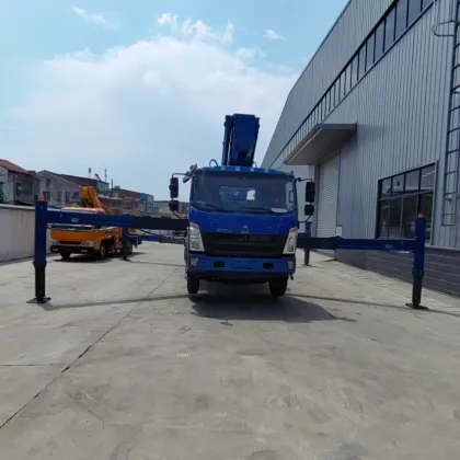 CLW Howo 40m aerial work vehicle