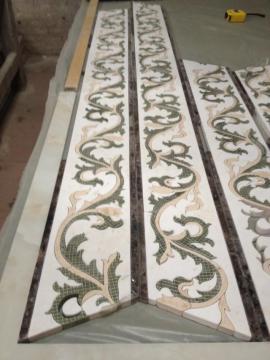 Water Jet Border Medallion