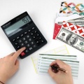 Sobres de billetera de presupuesto con hojas de rastreadores de gastos pegatinas
