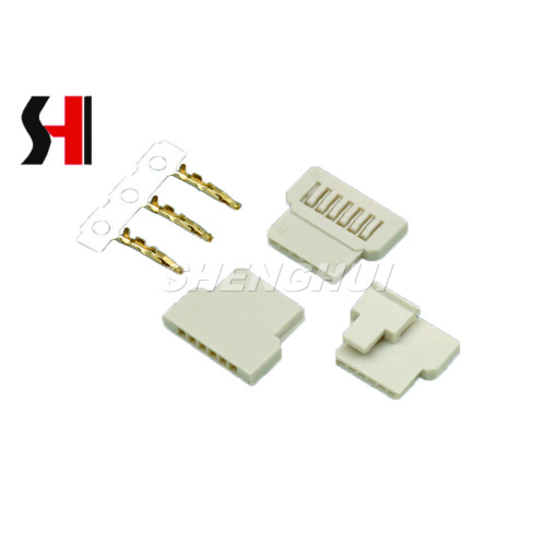 Conector de cable compacto confiable a placa