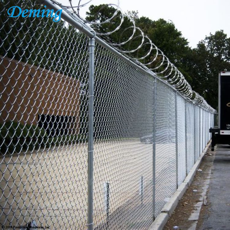 Galvanized Chain Link Diamond Wire Mesh Fence Price