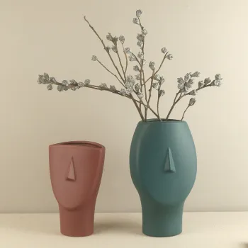 Custom Red and Blue Human Face Ceramic Flower Vases: Elevating Home, Hotel, and Restaurant Décor