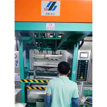 Automatic single-station turnover pulp forming machine