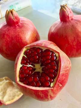 Fresh Soft Seed Pomegranates