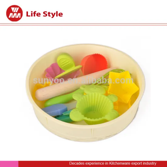 food grade silicone chlidrens use cake bakeware with 12 pcs varies sharps and other tools