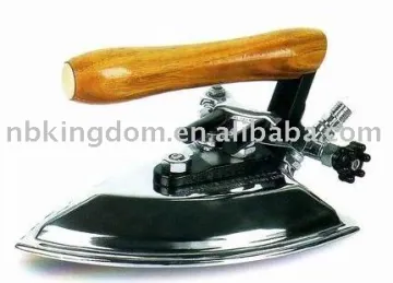 ST-606 Steam Iron
