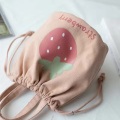 Mini Canvas DrawString Bag Packaging Återvunnen duk DrawString Bag Strawberry Mönster Kids DrawString Bag Anpassad