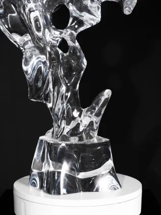 Taihu Transparent Rock Sculpture Crystal Hotel Decoration