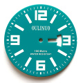 Peinture de cadran vert avec fenêtre de date pour la montre