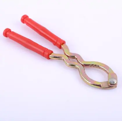 Nut Cracker/Walnut Clip