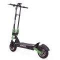 scooter elettrico sporco adulto