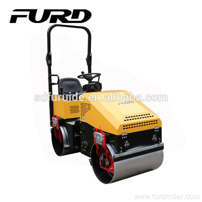 LED Lamp Hydraulic Motor Famous Engine Road Roller For Sale (FYL-890)