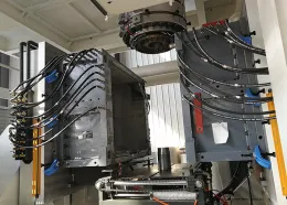 Double L-ring drum blow molding machine