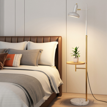 Lampada del pavimento a LED semplice Nordic con tonalità oro/nero regolabile, indice di rendering a colori 85 RA, 85 lm/w efficienza luminosa