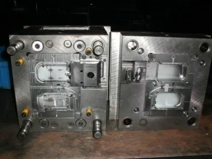 Injection mold, injection mould, injection plastic
