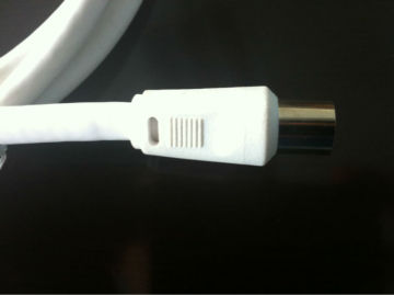 Double-shielded cable with coax IEC male and male connectors