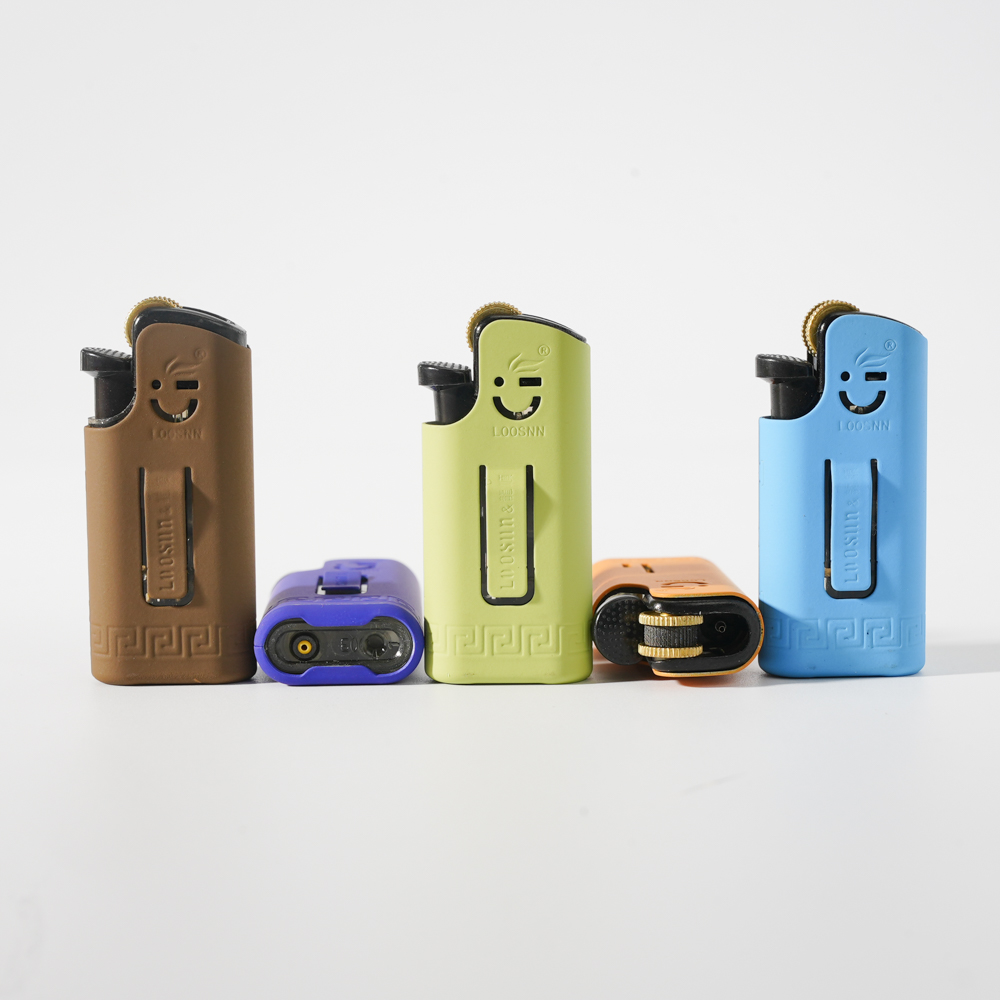 Flint Clip-on Mini Lighter with Metal Cover
