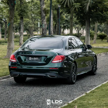 Glossy Diamond Emerald Car Wrap