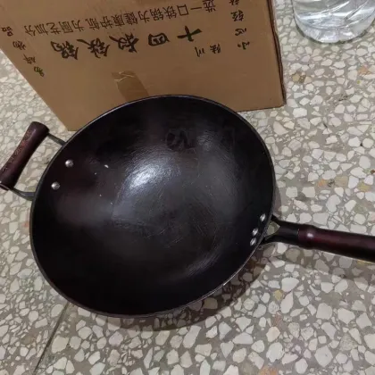 Traditional Chinese Style Iron Pot - Uncoated Two Ear Cooking Pot for Kitchens