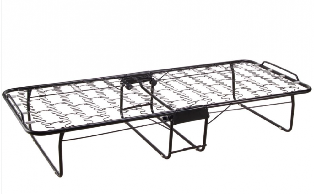 Cama plegable interior hecha de metal