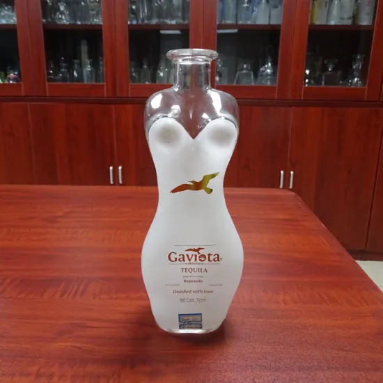 Custom label 75cl vodka spirits body shape glass bottle with cork