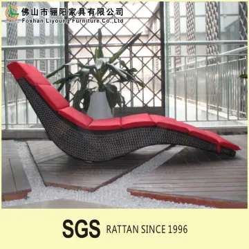 Simple style swimming pool sun lounger cheapest sun lounger outdoor rattan beach lounger
