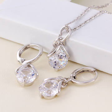 Xuping Fashion CZ Stone Jewelry Set