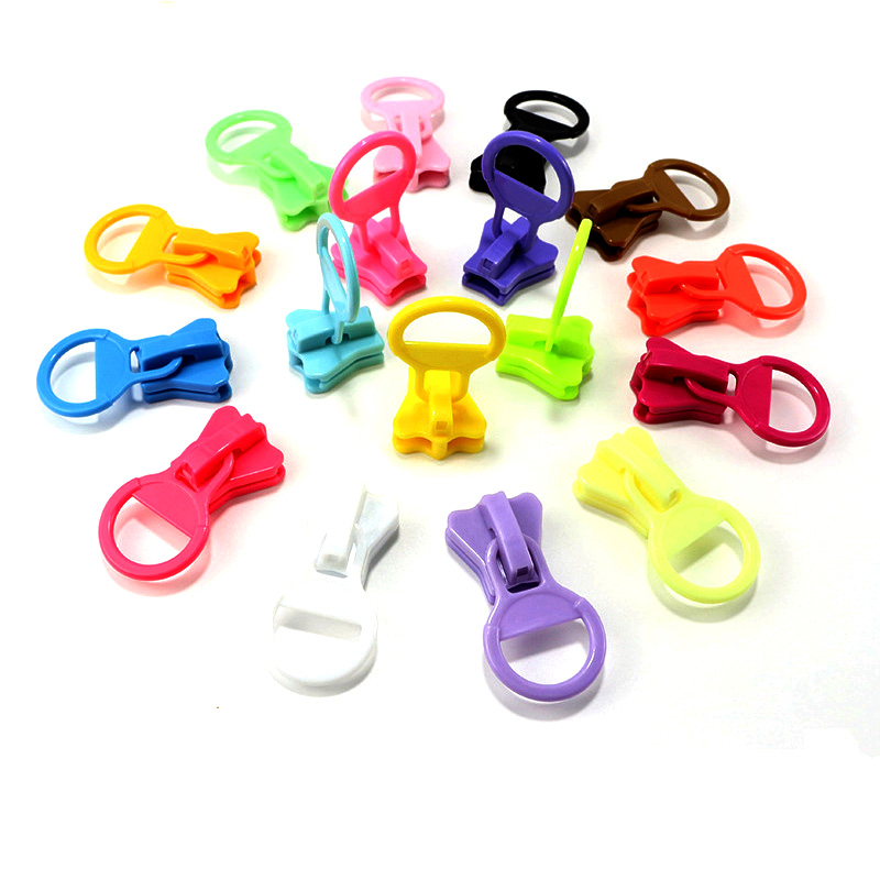 Plastic Zipper Puller