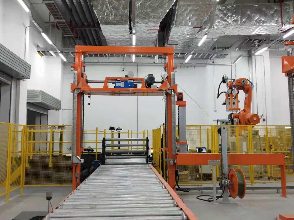 Auto pallet wrapping strapping corner application system